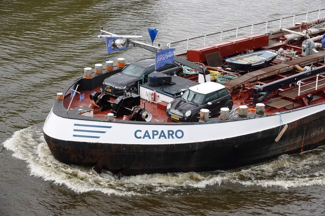 Caparo voorzijde | WOW Shipping