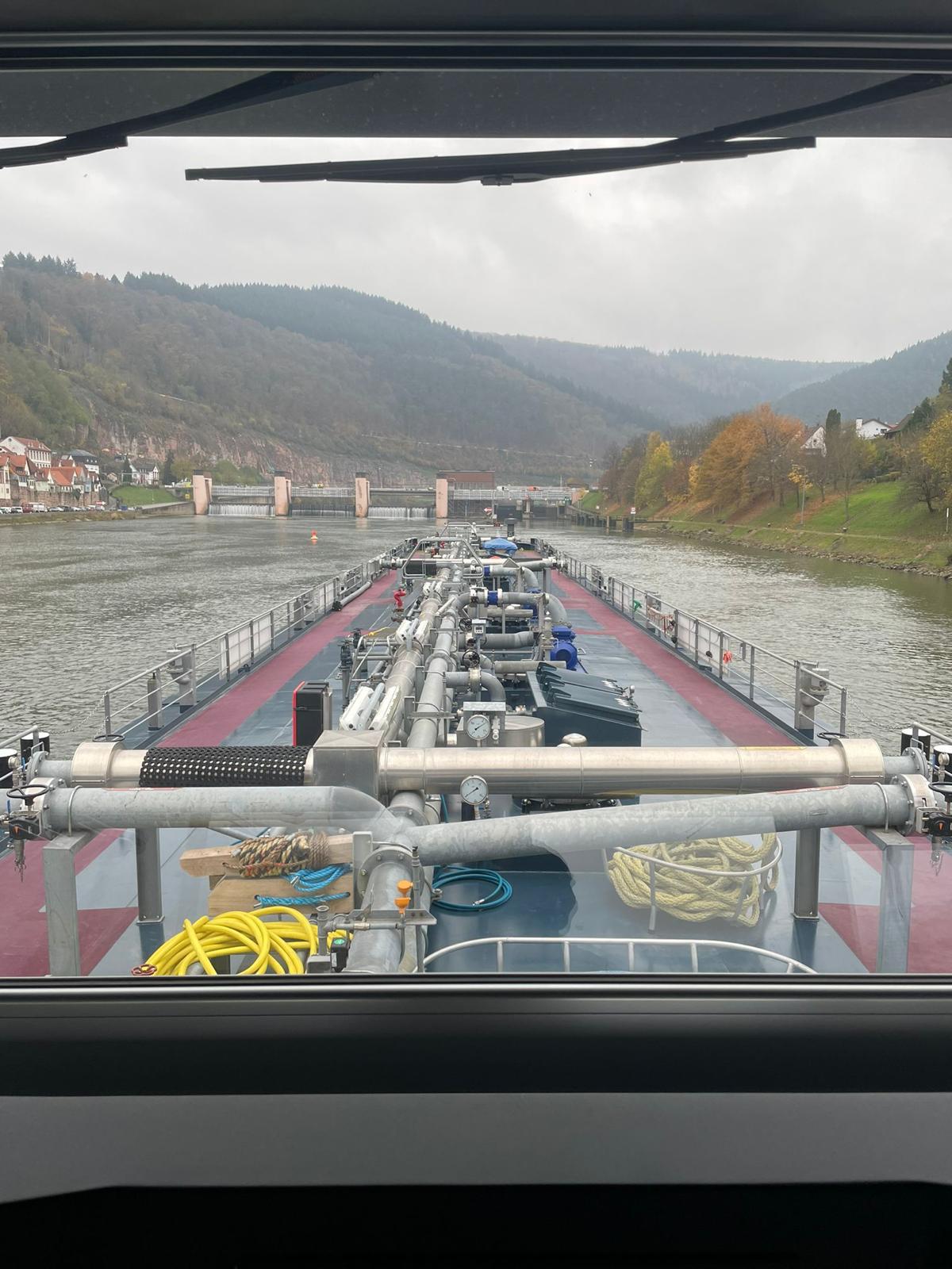 Dek vanuit stuurhut | WOW Shipping