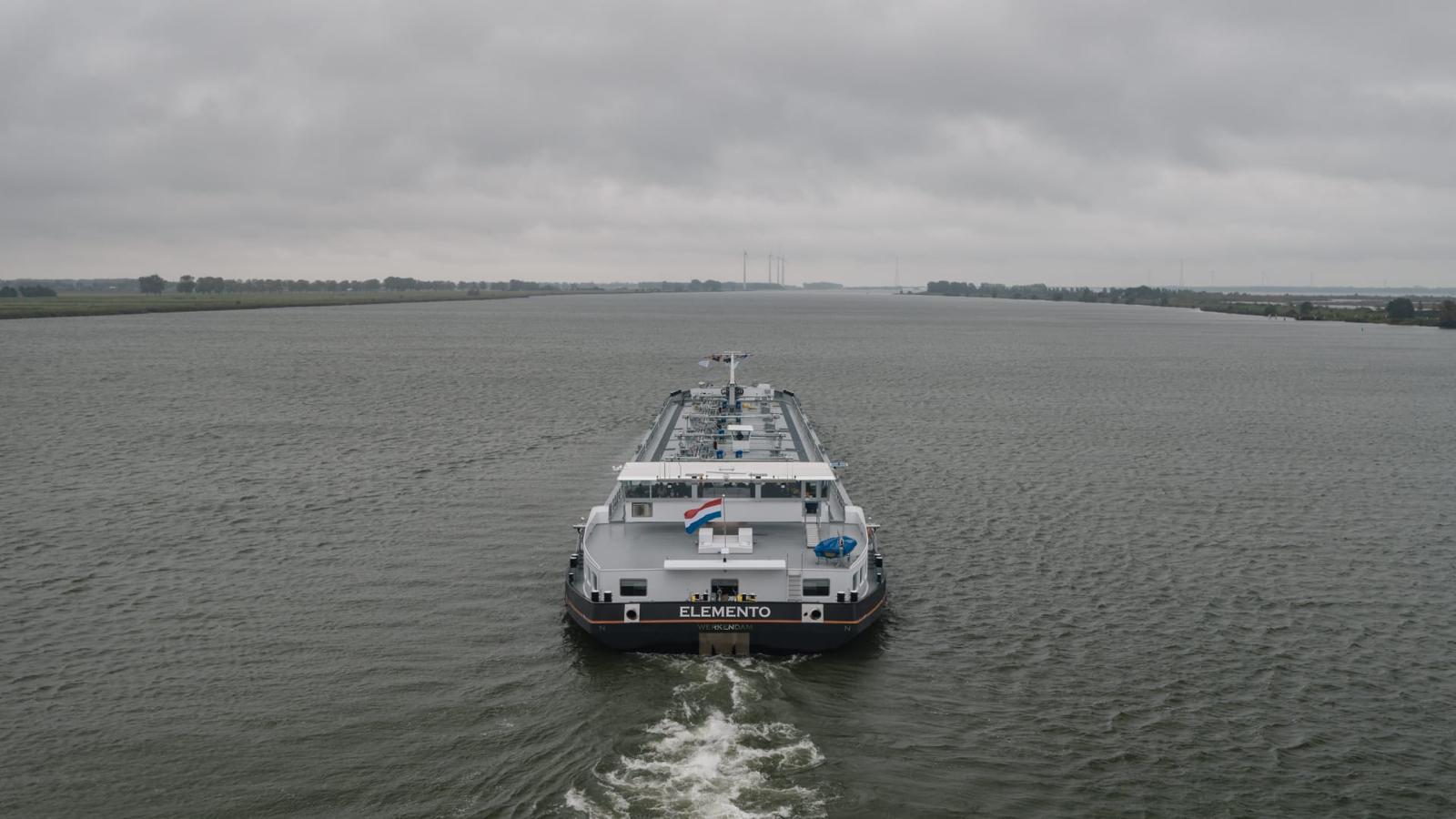 Elemento achterzijde | WOW Shipping