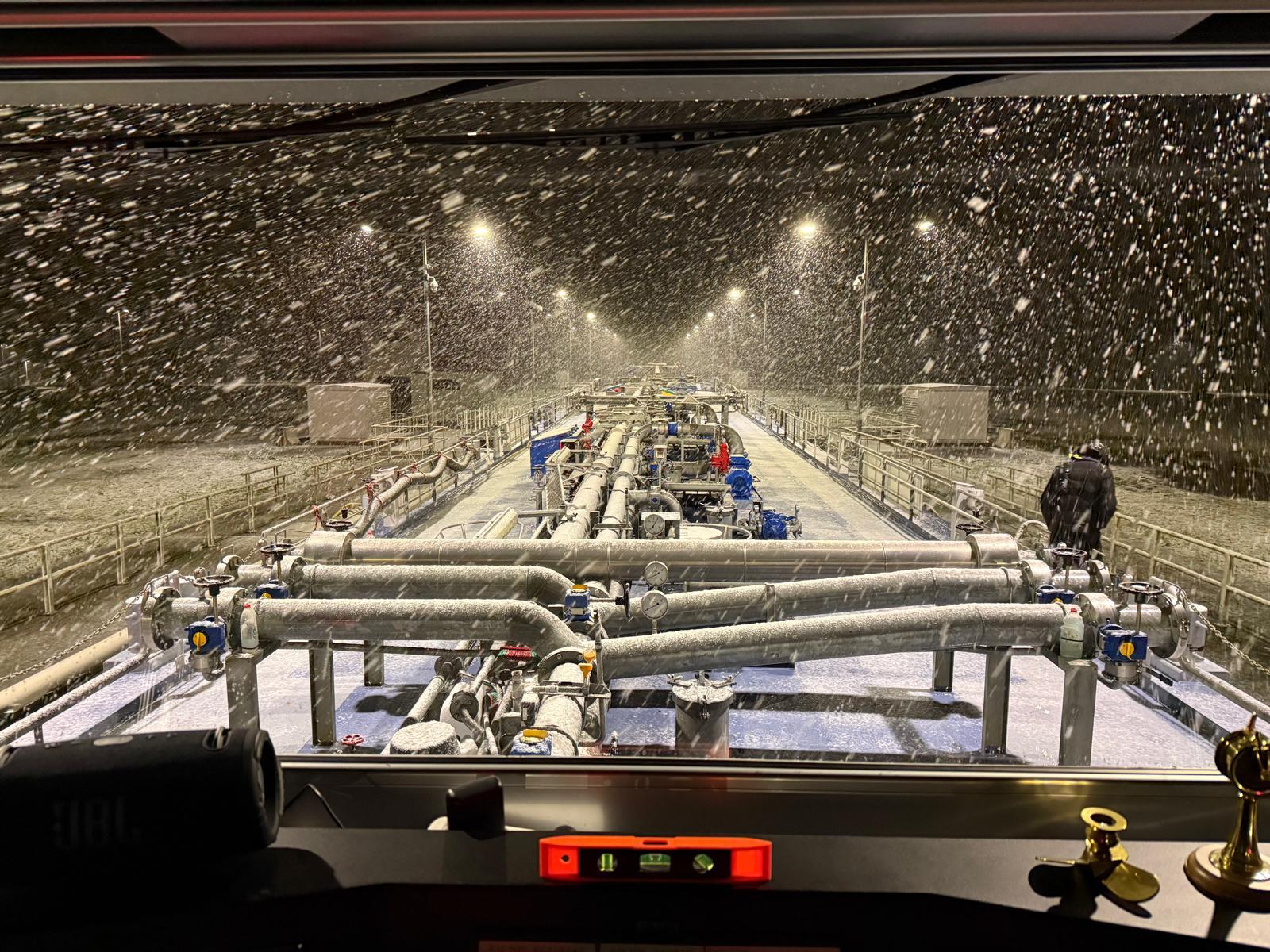 Schip in de winter | WOW Shipping